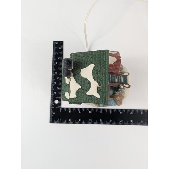 Christmas Streets Village Tally Ho Tavern Lighted Holiday Building Piece 1999 - Picture 15 of 16